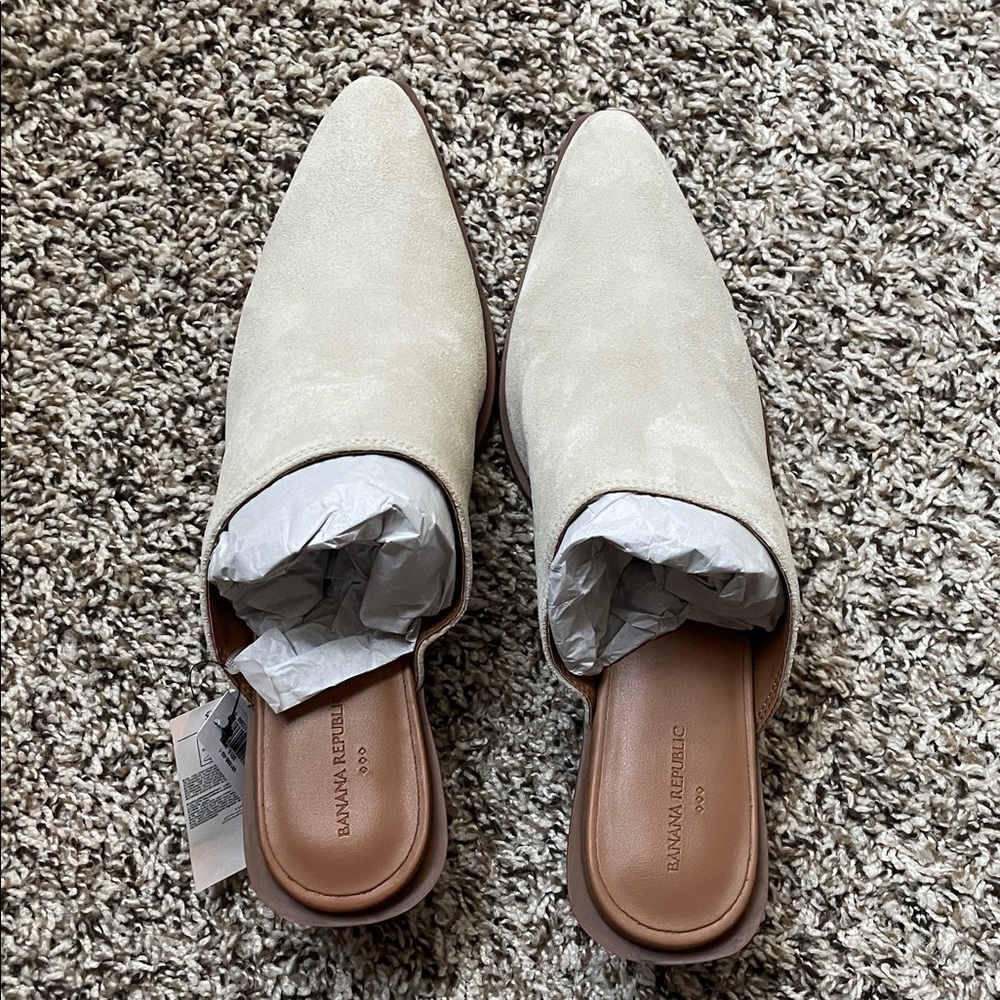 NWT Mule Banana Republic Factory